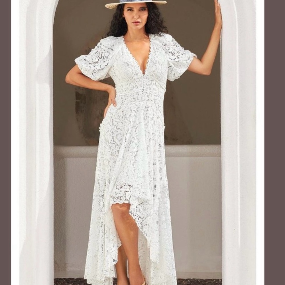 NEW! Elegant White Lace Dress Size 8